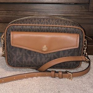 Michael Kors Crossbody